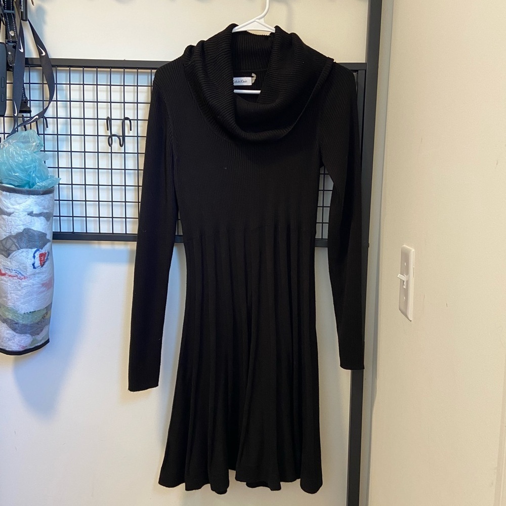 Calvin Klein women’s sweater dress — medium‎
